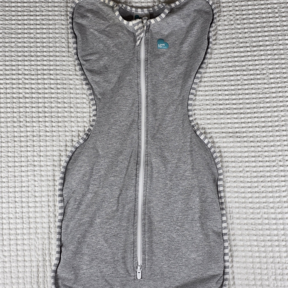 Small Love to Dream Gray Swaddle Up